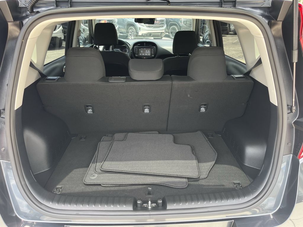 used 2021 Kia Soul car, priced at $15,591
