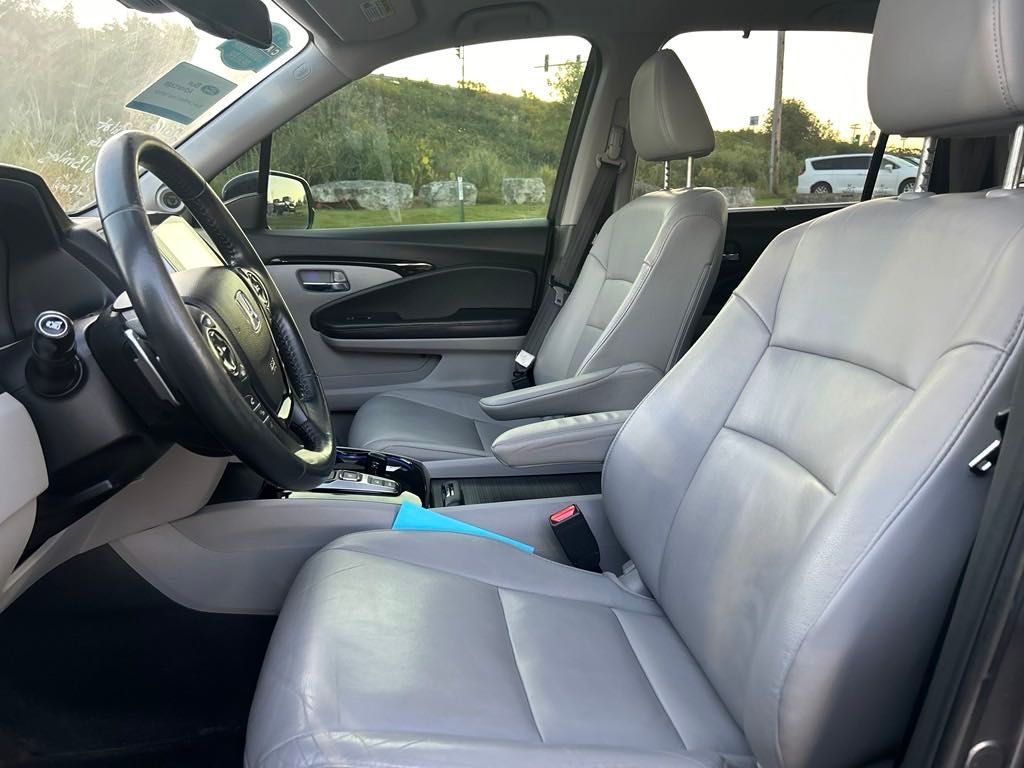 used 2016 Honda Pilot car, priced at $19,282