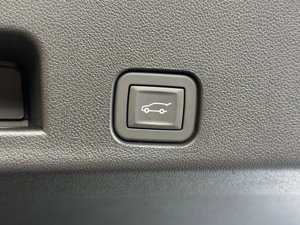 new 2026 GMC Acadia car, priced at $48,130