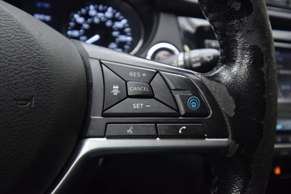 used 2020 Nissan Rogue Sport car, priced at $15,000