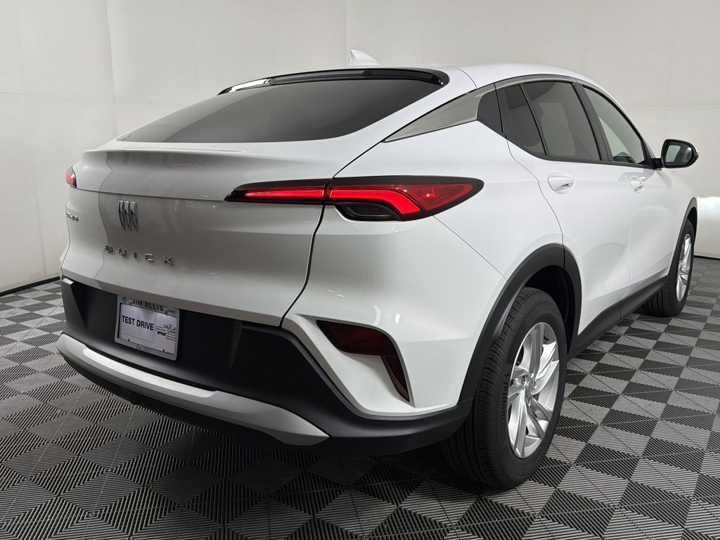 new 2025 Buick Envista car, priced at $24,280