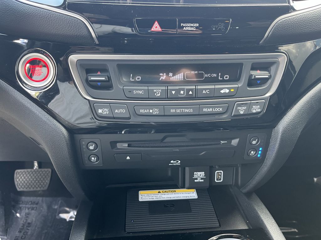 used 2022 Honda Pilot car, priced at $35,995
