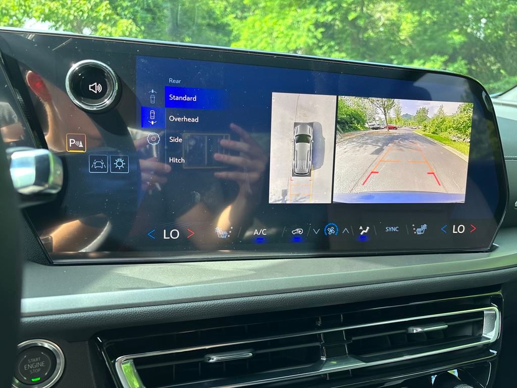 new 2025 Chevrolet Traverse car, priced at $44,695