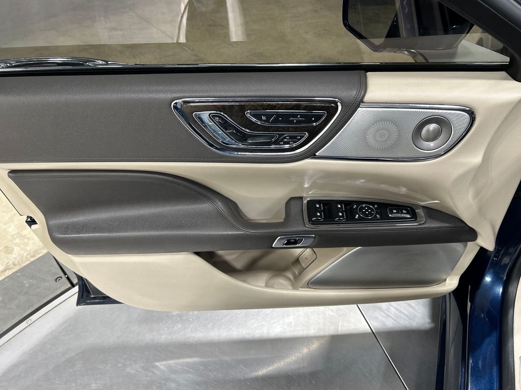 used 2017 Lincoln Continental car, priced at $21,412