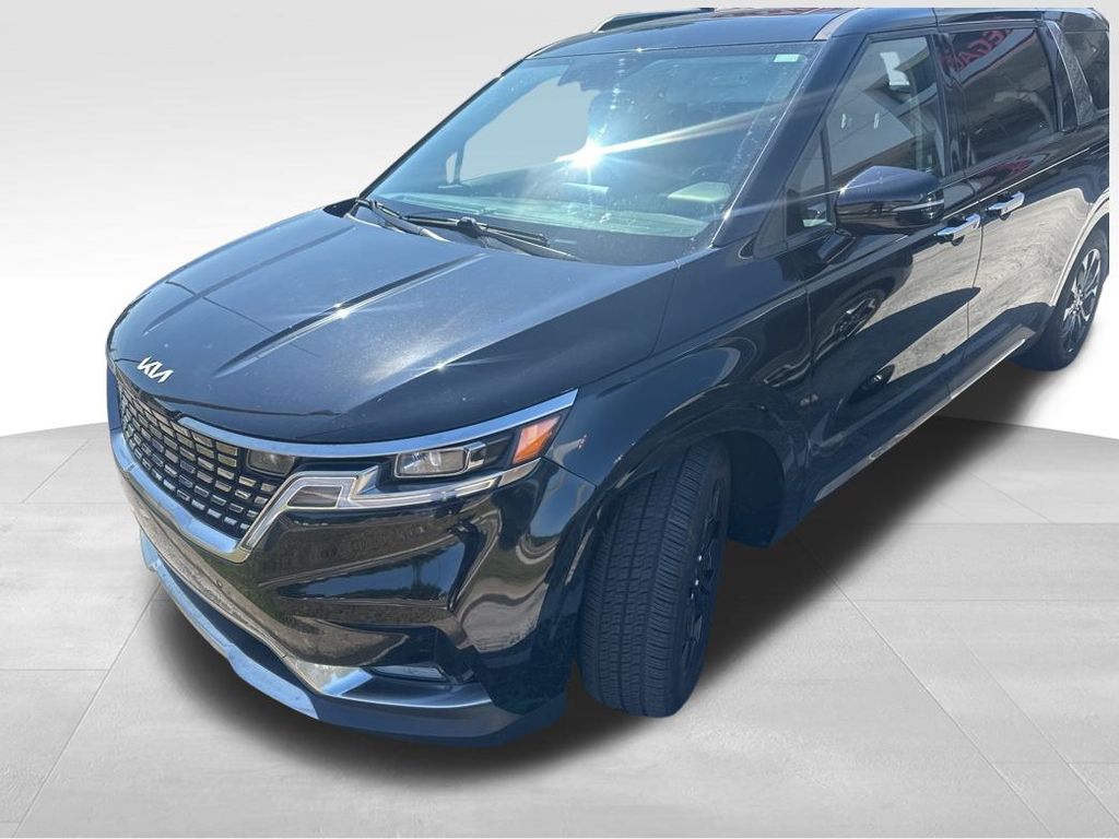 used 2024 Kia Carnival car, priced at $37,991