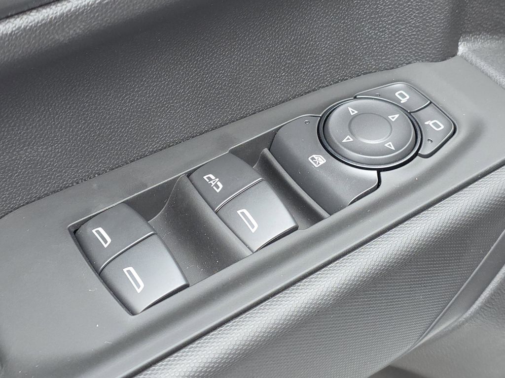 new 2025 Chevrolet Silverado 1500 car, priced at $38,583
