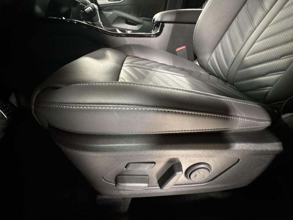 new 2025 Kia Sorento car, priced at $46,241