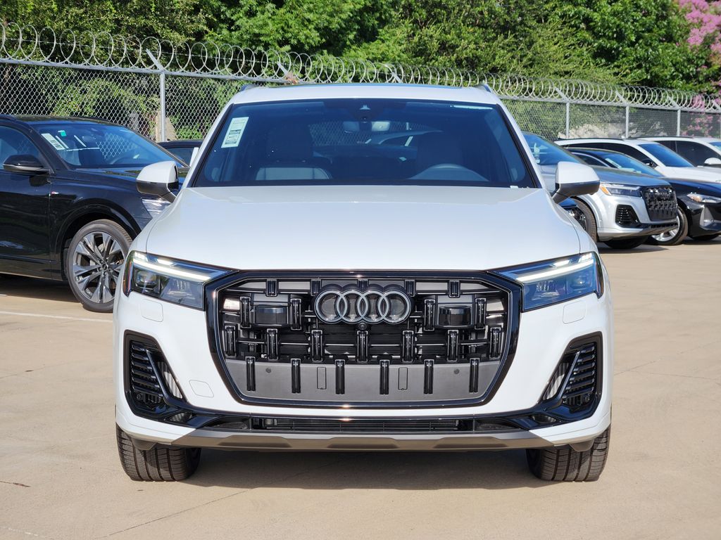 new 2025 Audi Q7 car, priced at $77,450