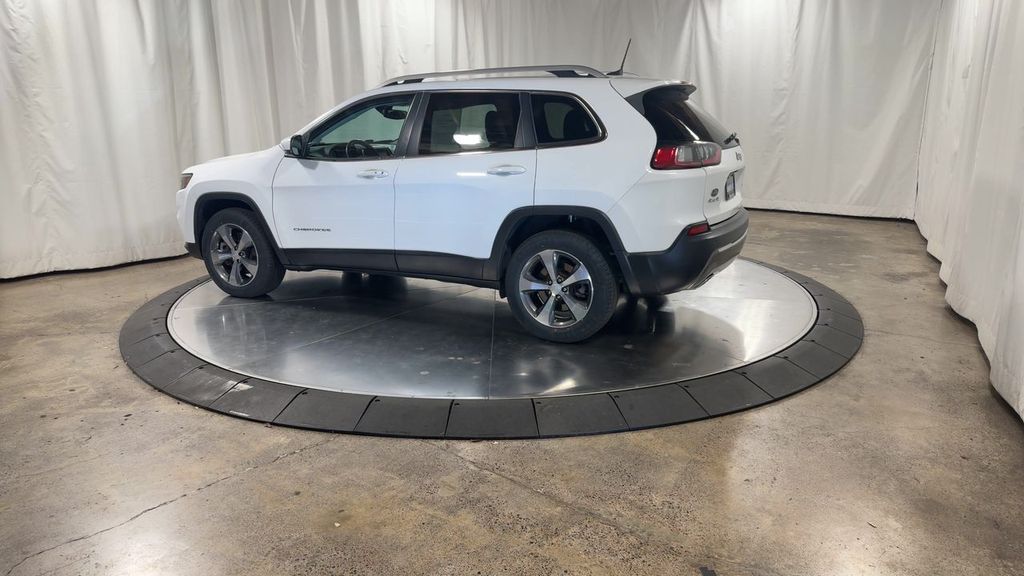 used 2019 Jeep Cherokee car, priced at $16,283