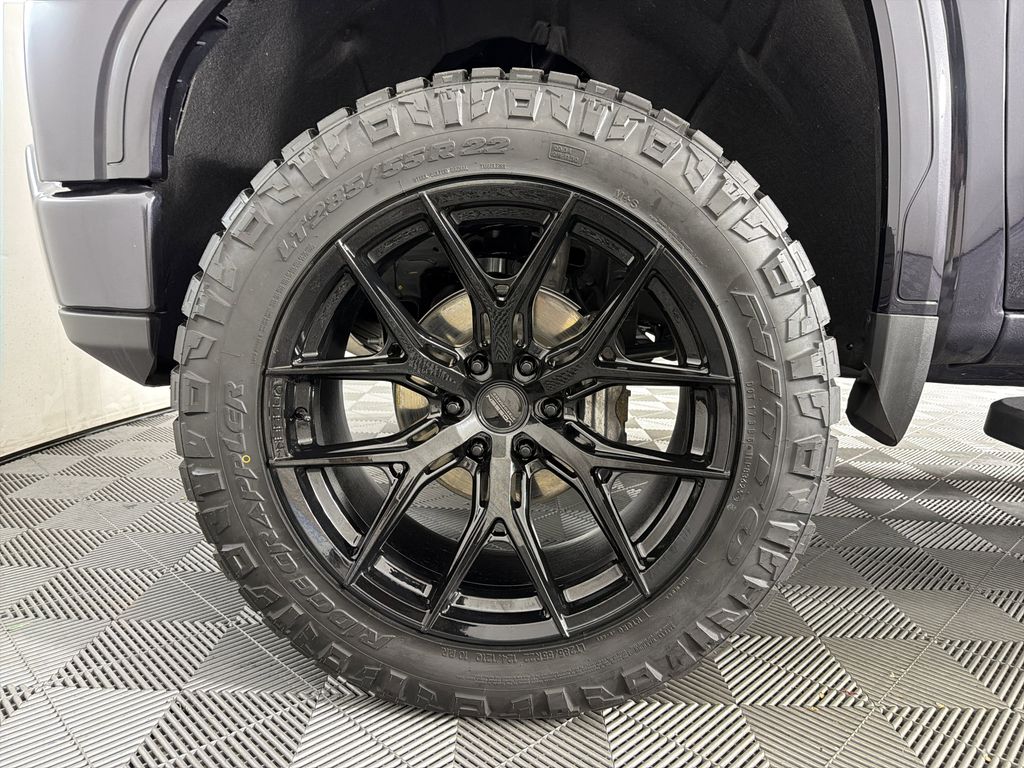 new 2025 GMC Sierra 1500 car, priced at $56,974