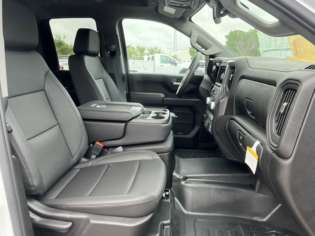 new 2024 GMC Sierra 3500HD car, priced at $48,978