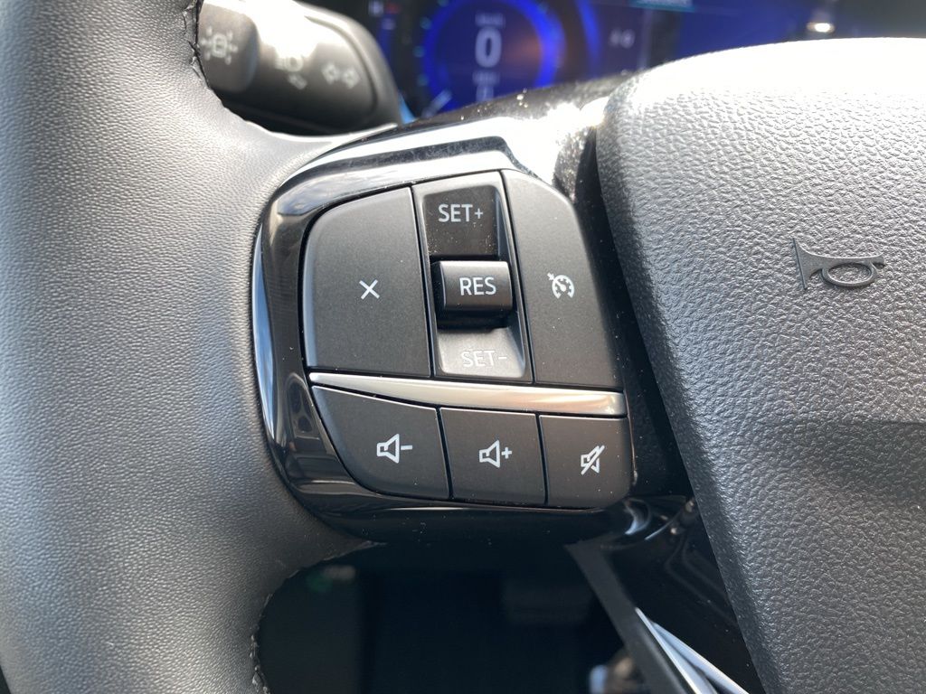 used 2022 Ford Escape car, priced at $23,995