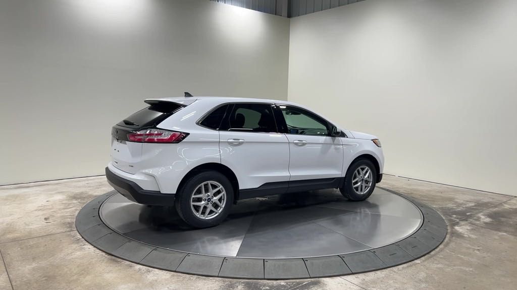 used 2021 Ford Edge car, priced at $24,975