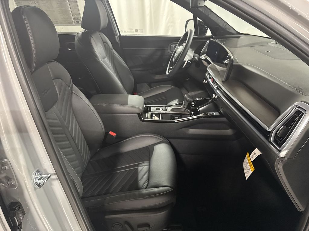 new 2025 Kia Sorento car, priced at $47,265