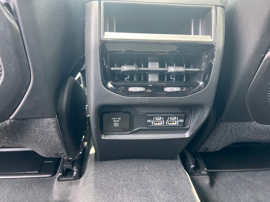 new 2025 Jeep Grand Cherokee car, priced at $38,990