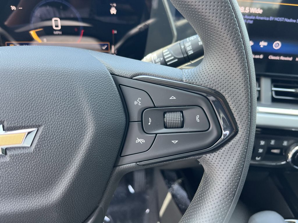 new 2025 Chevrolet Trax car, priced at $23,241