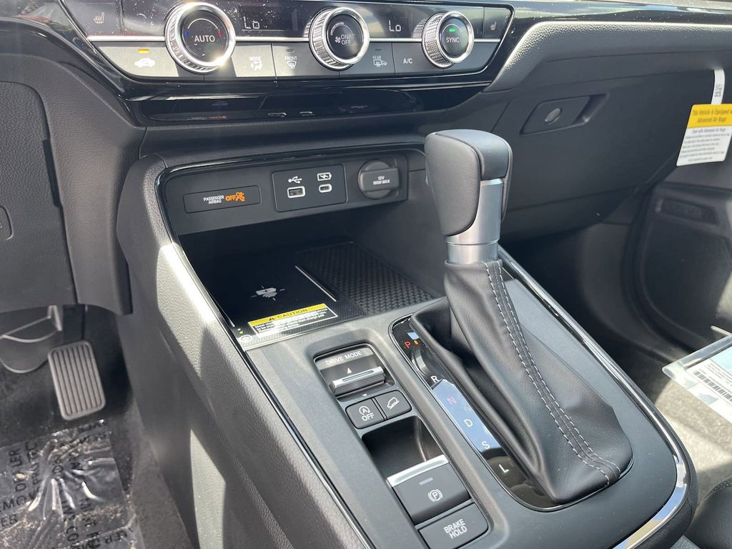 new 2025 Honda CR-V car, priced at $35,376