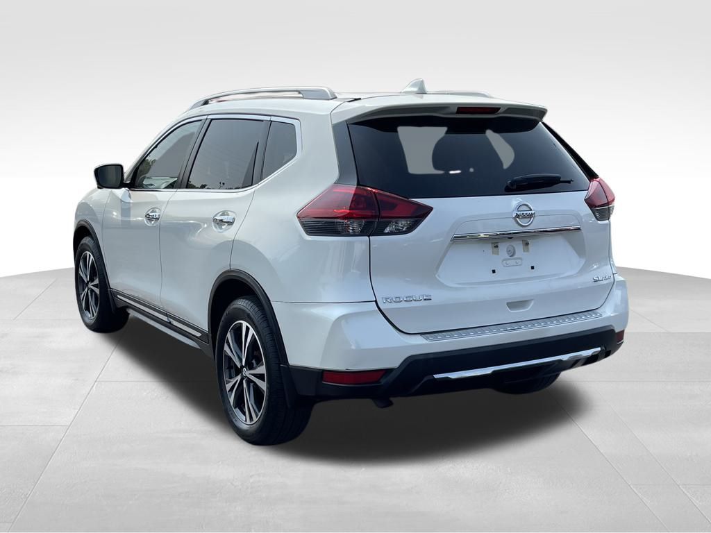 used 2018 Nissan Rogue car, priced at $19,500