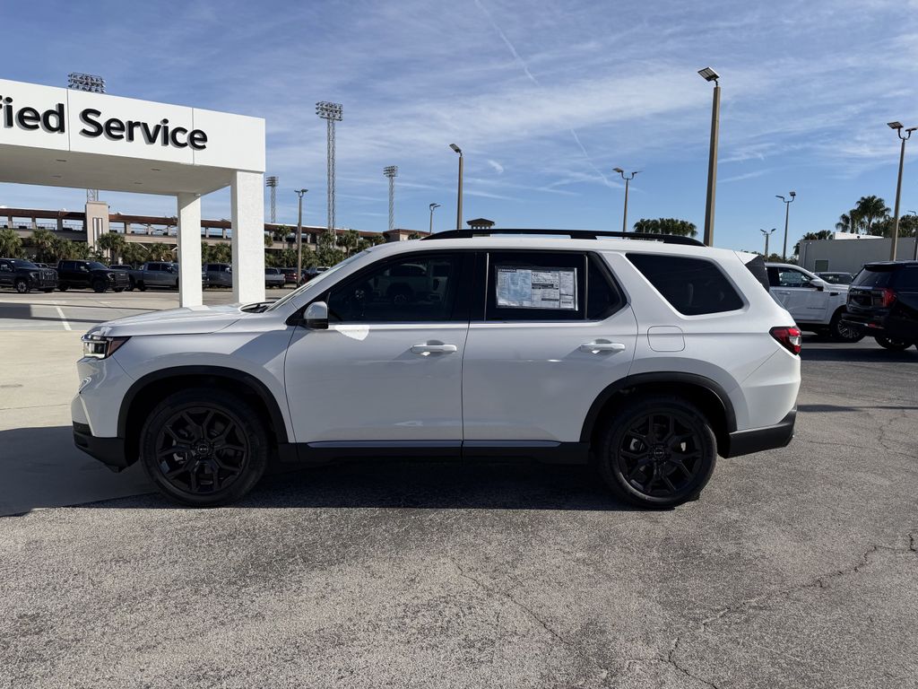 new 2025 Honda Pilot car, priced at $49,265
