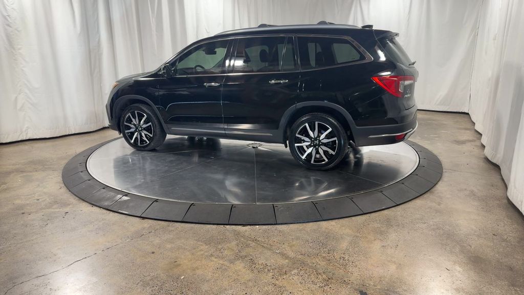 used 2022 Honda Pilot car, priced at $34,997