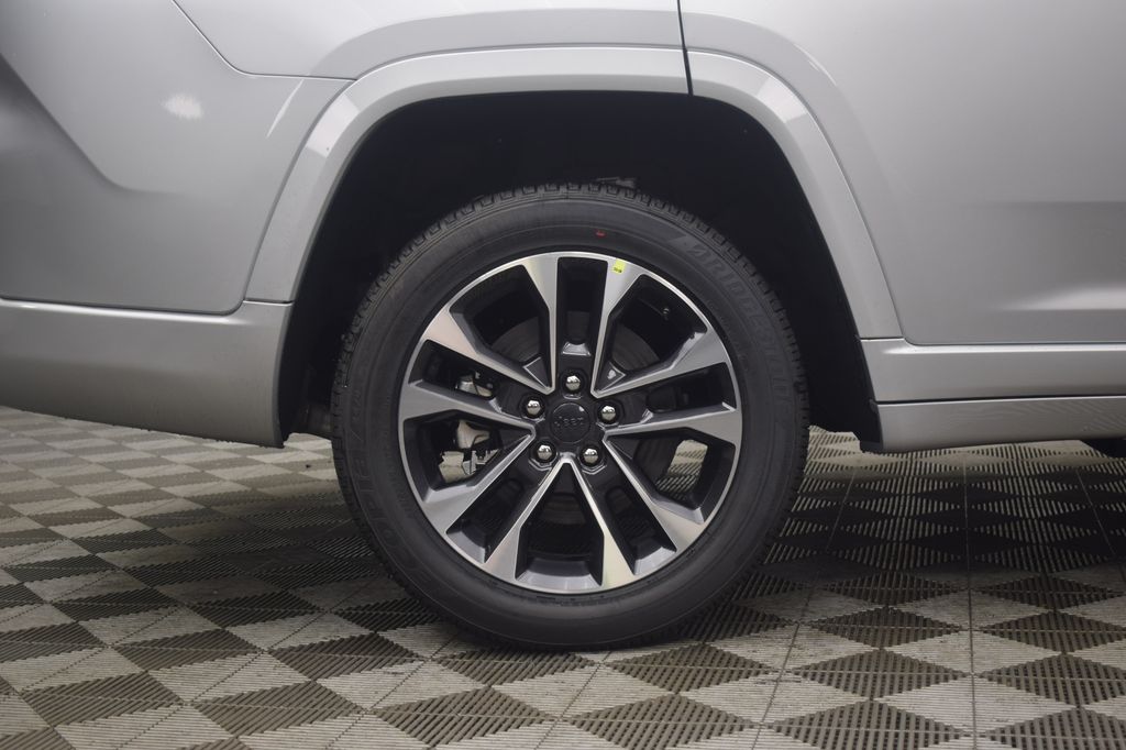 new 2025 Jeep Grand Cherokee L car, priced at $57,219