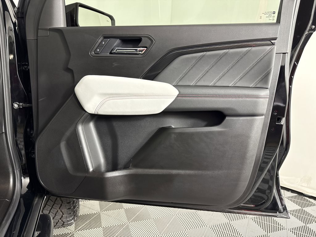 new 2025 GMC Canyon car, priced at $50,465