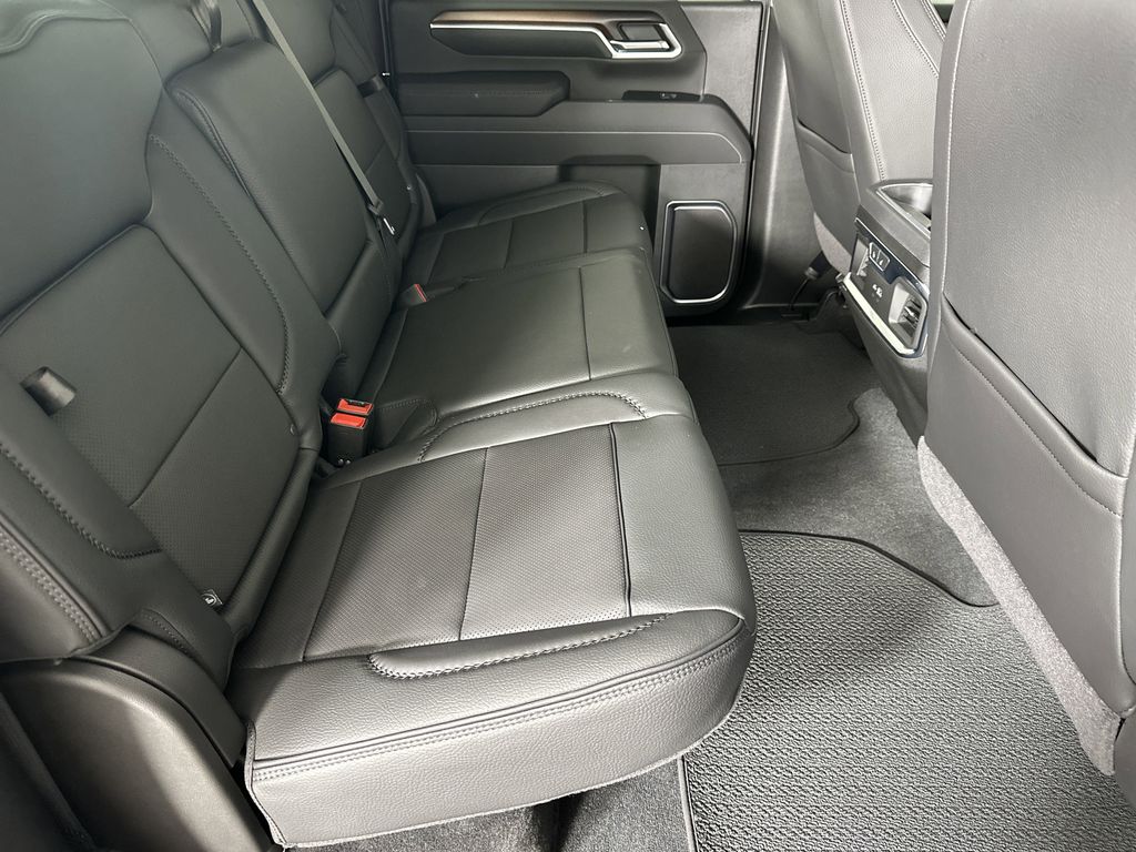 new 2025 GMC Sierra 2500HD car, priced at $85,634