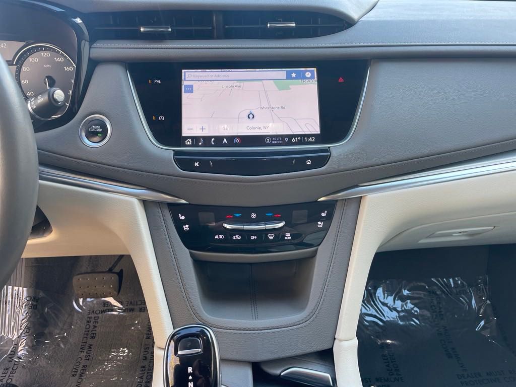 used 2023 Cadillac XT5 car, priced at $37,500