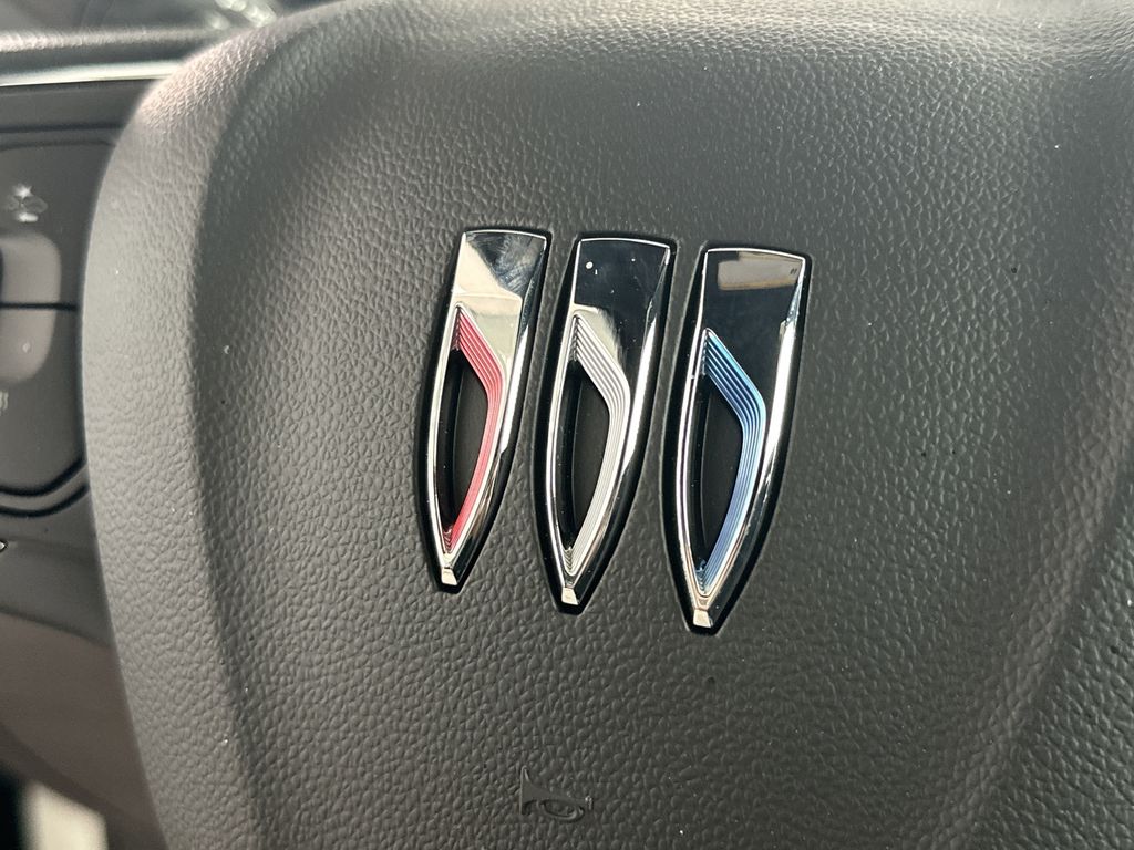 new 2025 Buick Envista car, priced at $31,585