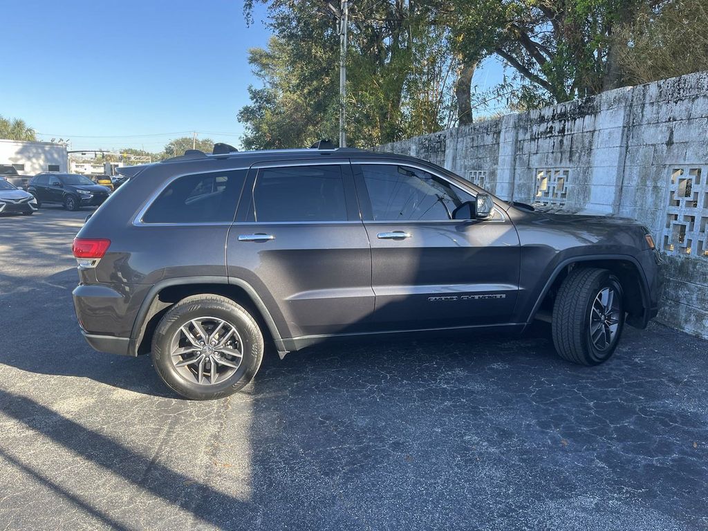 used 2017 Jeep Grand Cherokee car, priced at $13,991