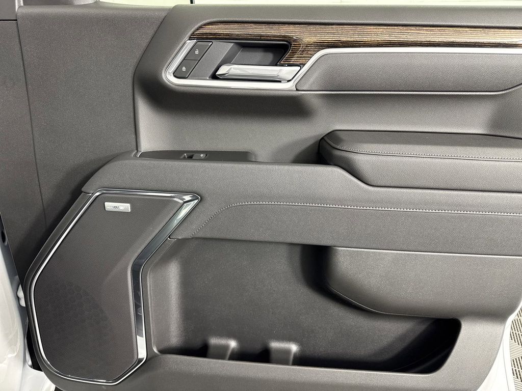 new 2025 GMC Sierra 1500 car, priced at $61,729