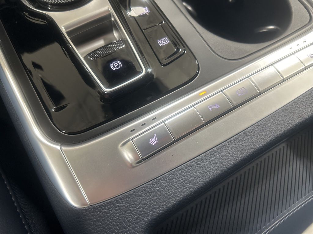 new 2026 Kia Carnival Hybrid car, priced at $43,570