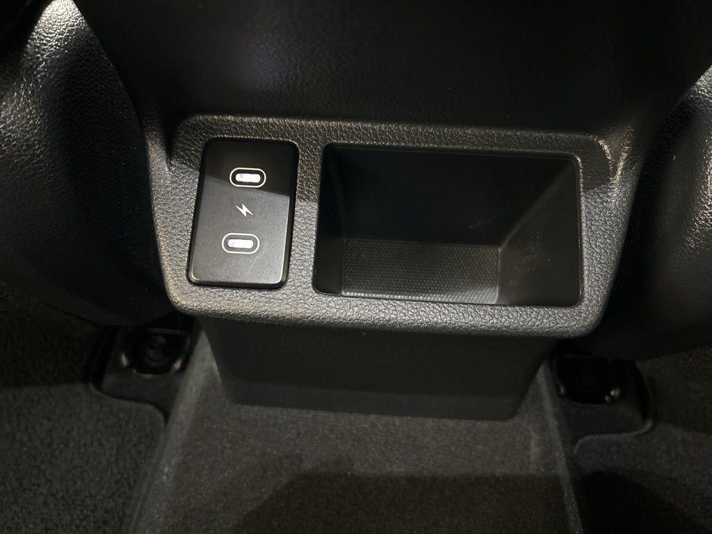 used 2024 Kia Seltos car, priced at $23,374