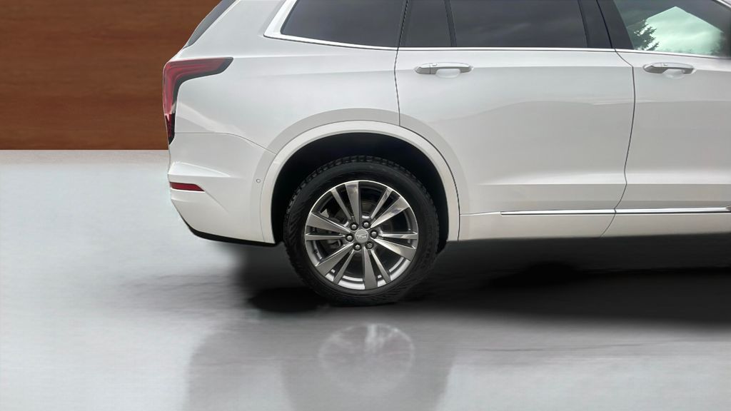 used 2022 Cadillac XT6 car, priced at $35,950