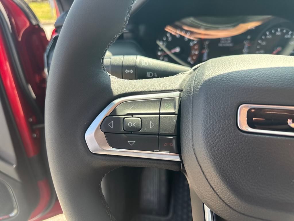 new 2025 Jeep Compass car, priced at $28,490