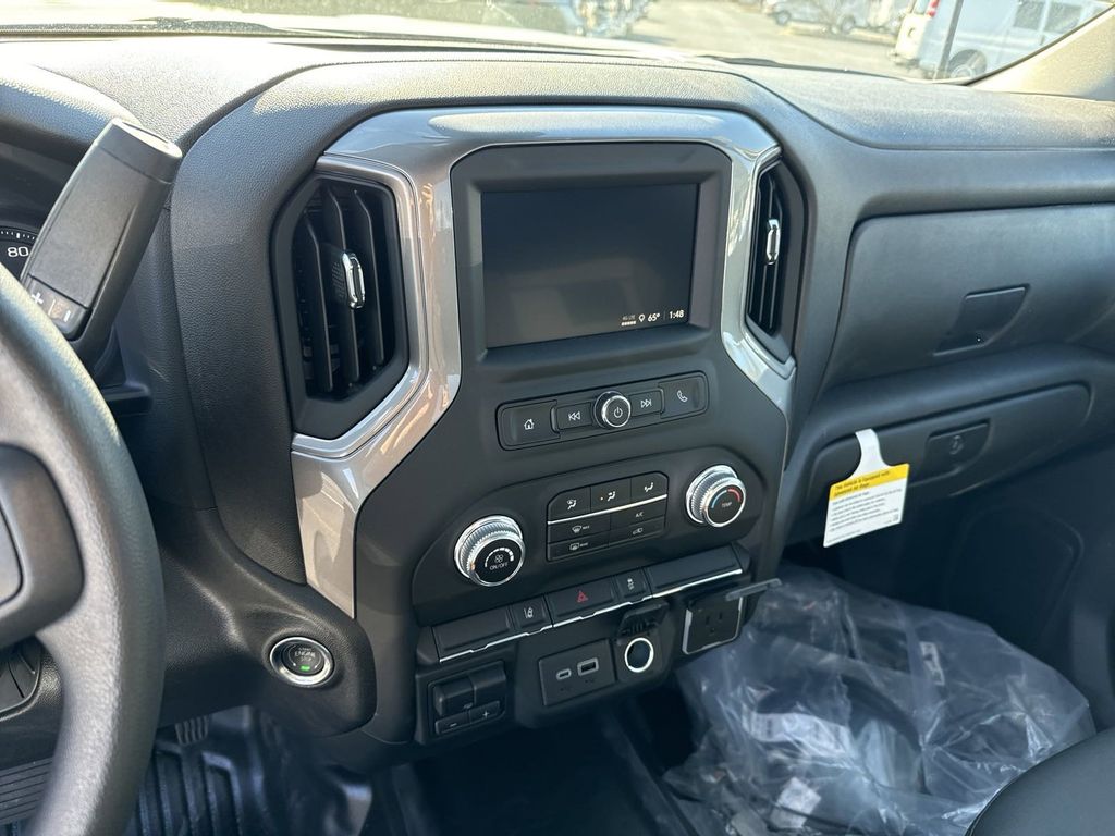 new 2025 GMC Sierra 2500HD car, priced at $49,388