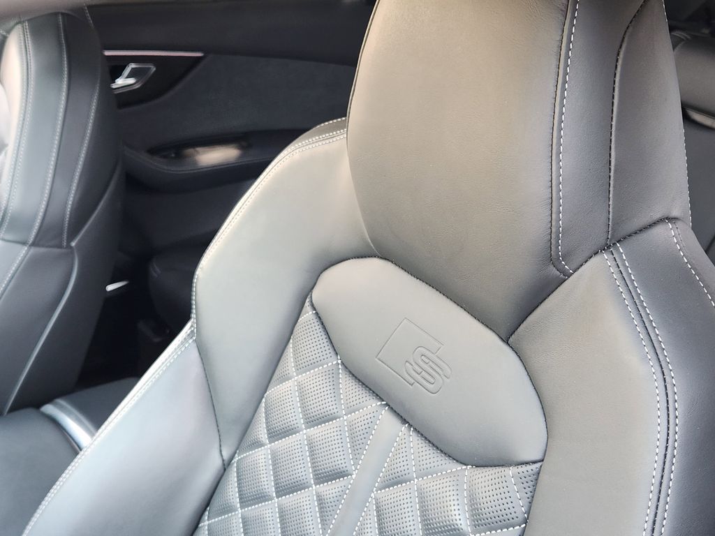 used 2023 Audi SQ7 car, priced at $71,993