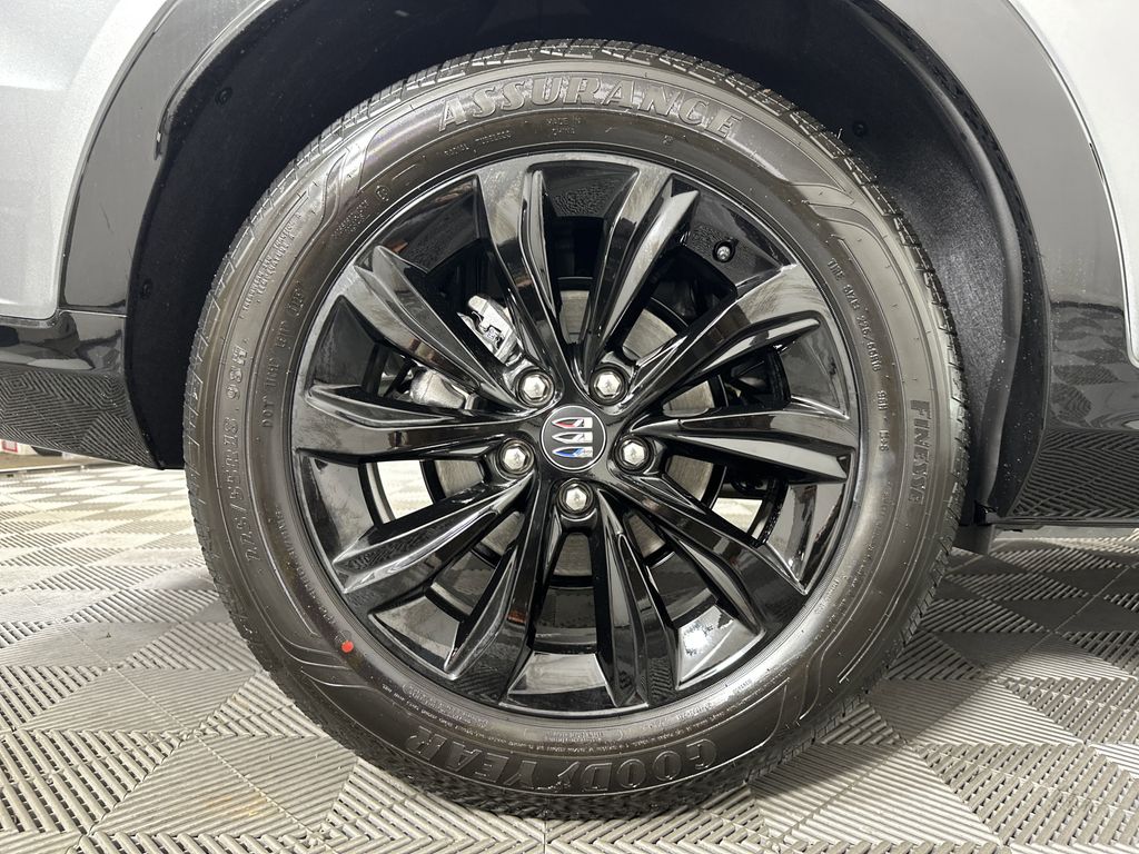 new 2025 Buick Envista car, priced at $28,080