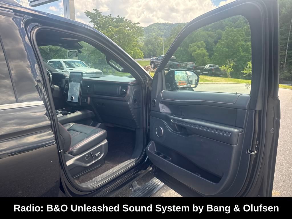 used 2022 Ford Expedition Max car, priced at $45,900
