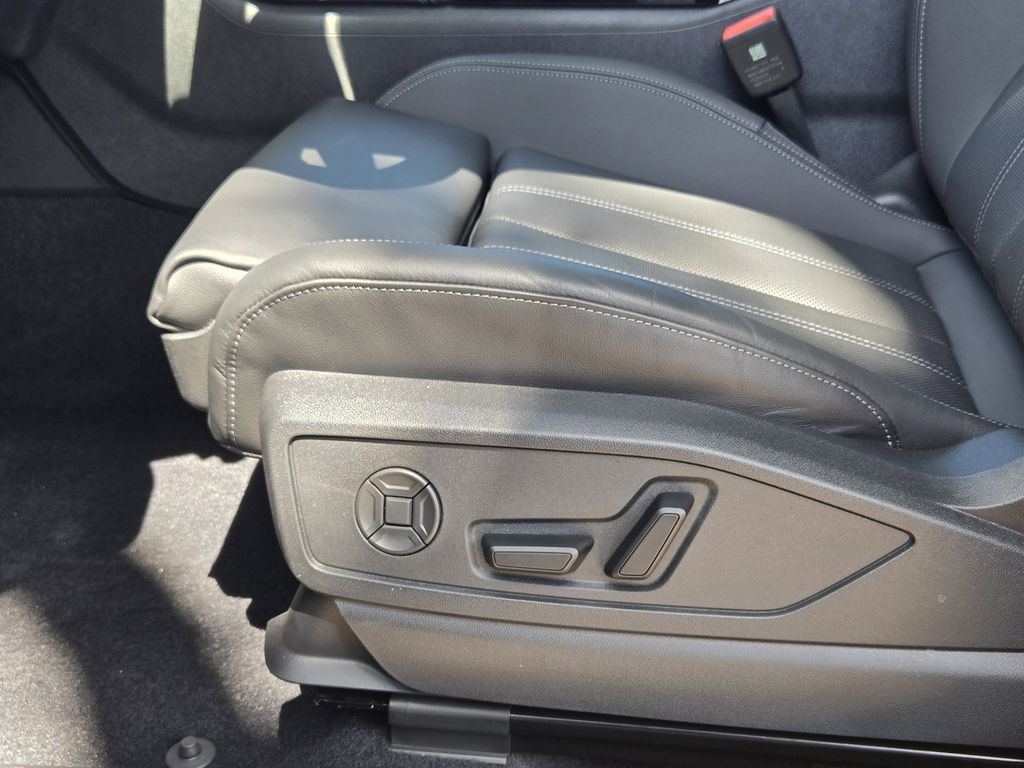 new 2025 Audi Q5 car, priced at $60,975