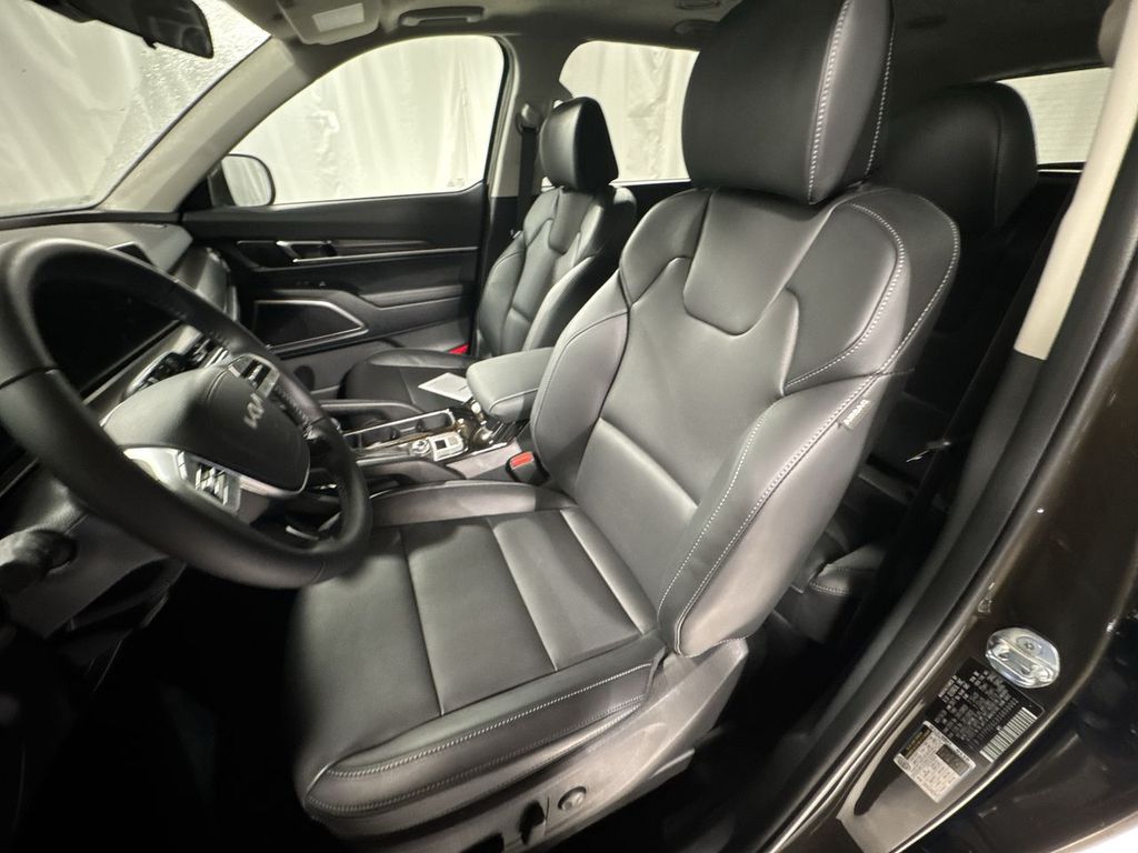 new 2025 Kia Telluride car, priced at $41,179