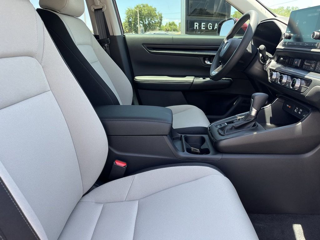 new 2025 Honda CR-V car, priced at $32,832