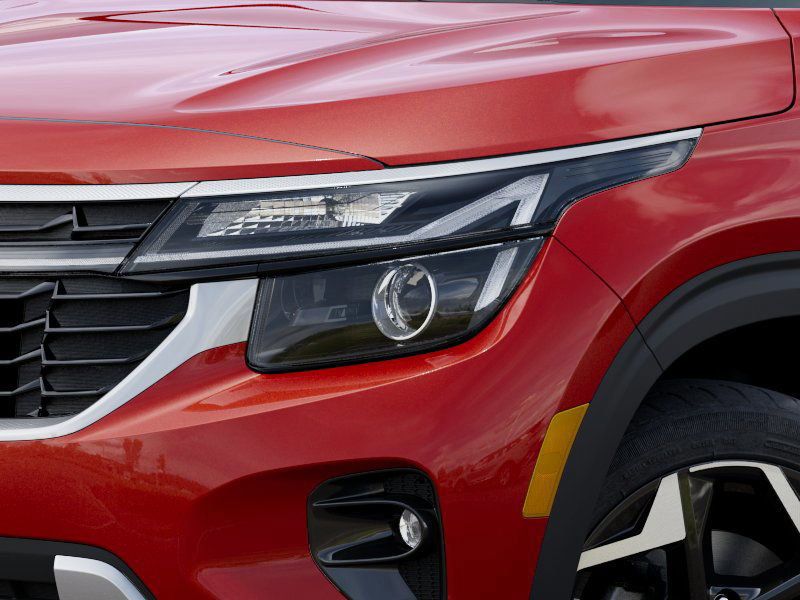 new 2025 Kia Seltos car, priced at $23,686