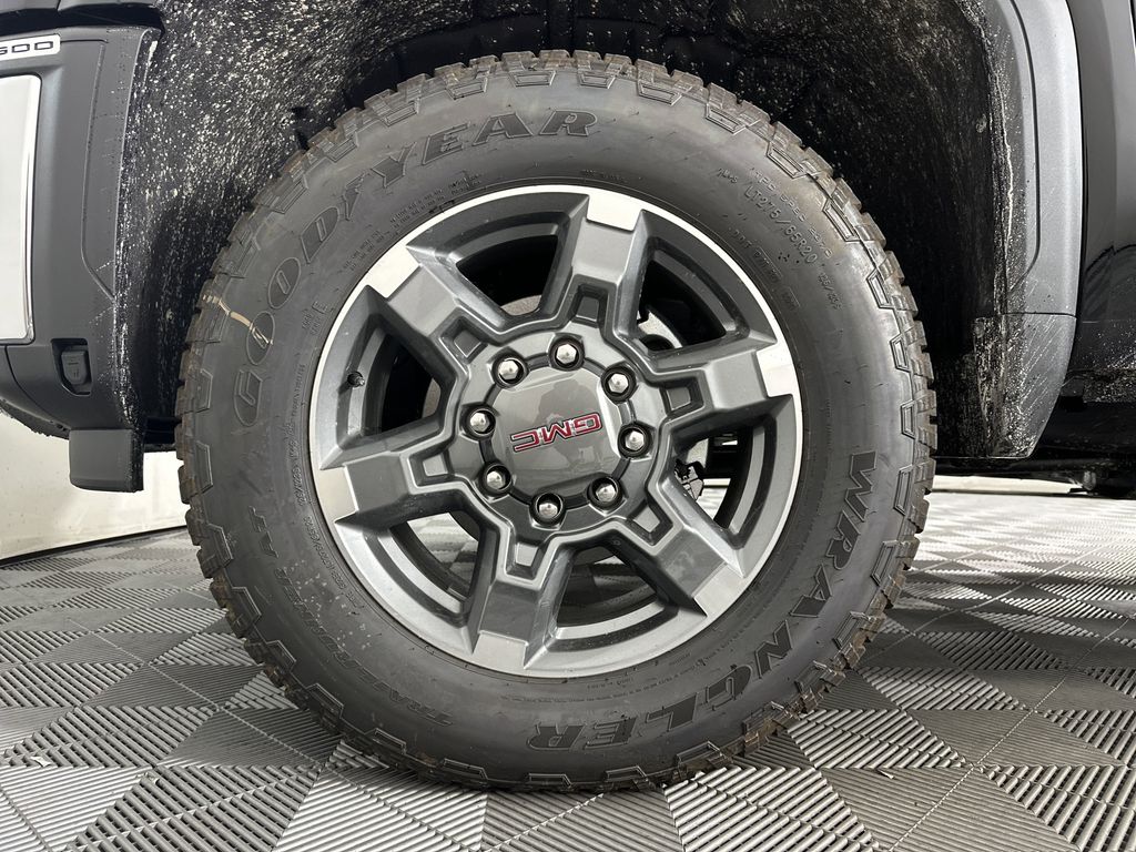 new 2025 GMC Sierra 2500HD car, priced at $79,765