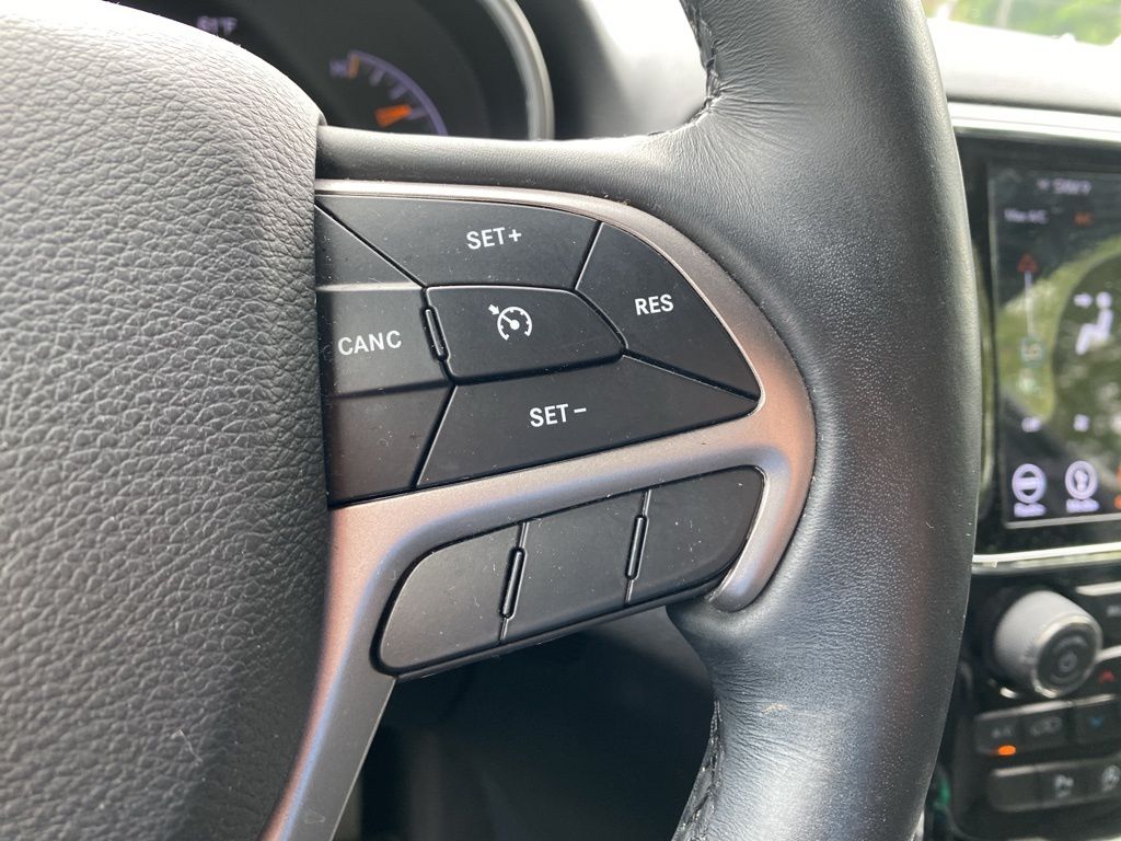 used 2019 Jeep Grand Cherokee car, priced at $18,995
