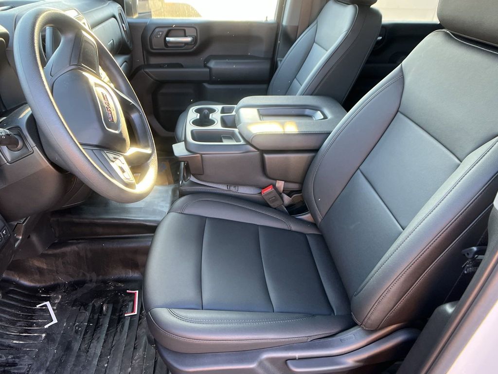 new 2025 GMC Sierra 2500HD car, priced at $53,269