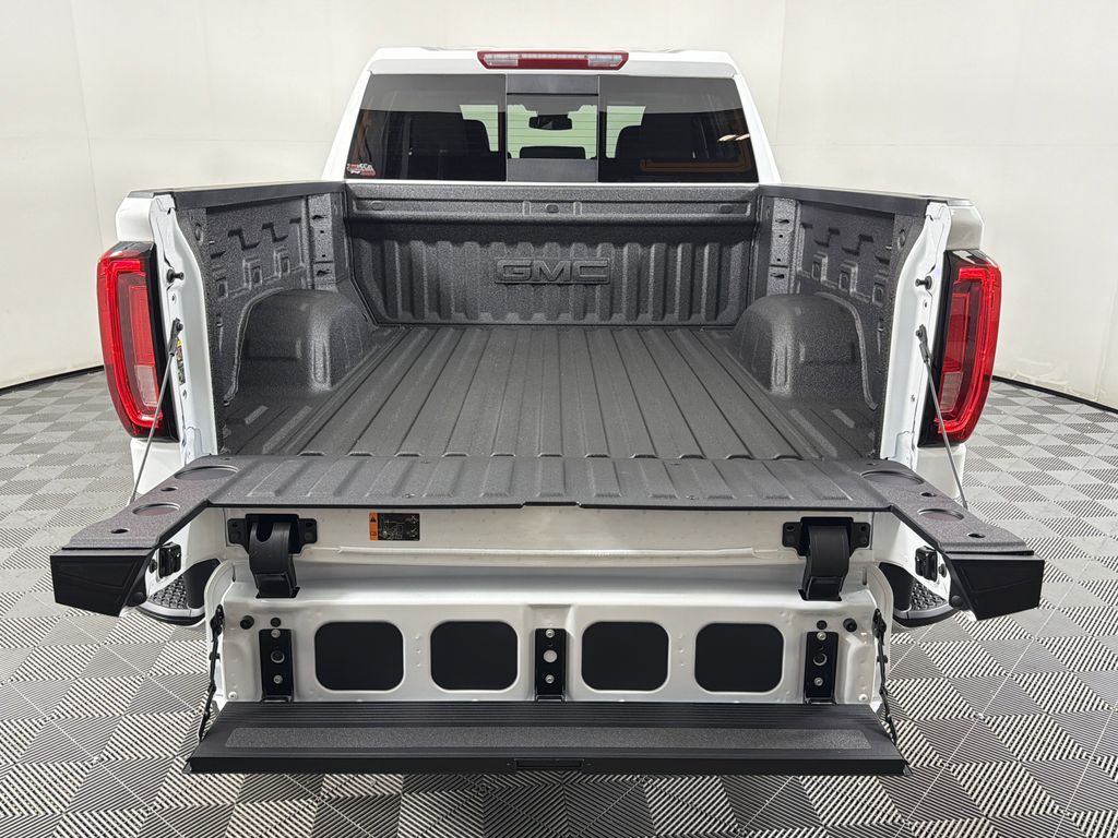 new 2026 GMC Sierra 1500 car, priced at $60,925