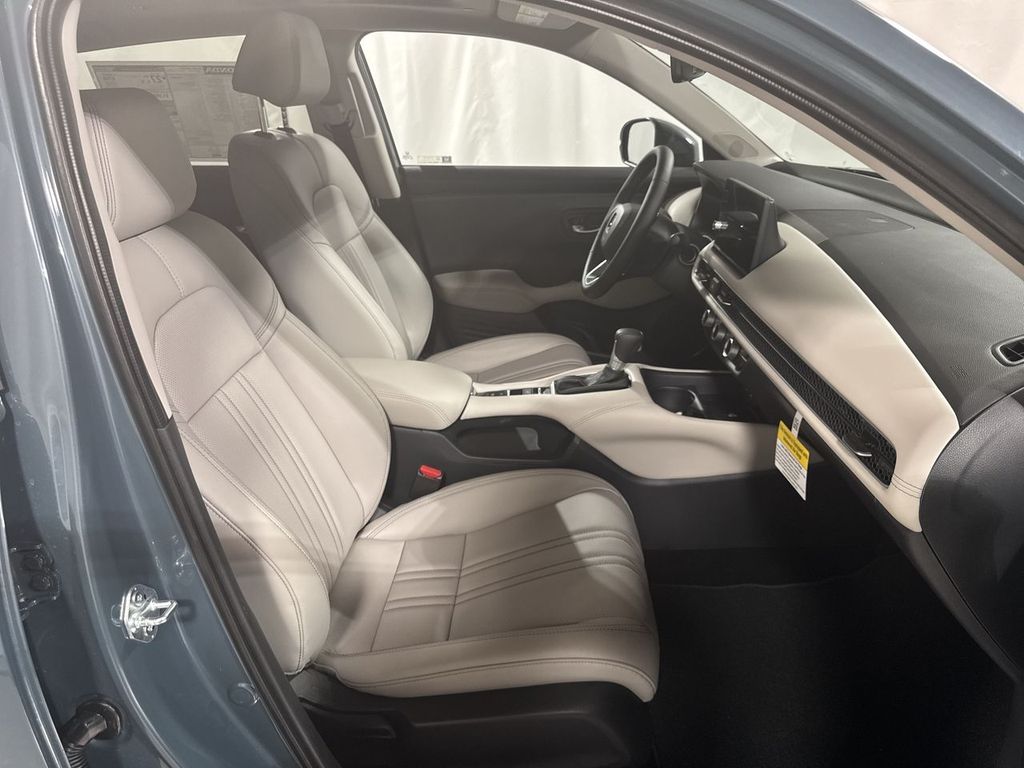 new 2026 Honda HR-V car, priced at $33,400