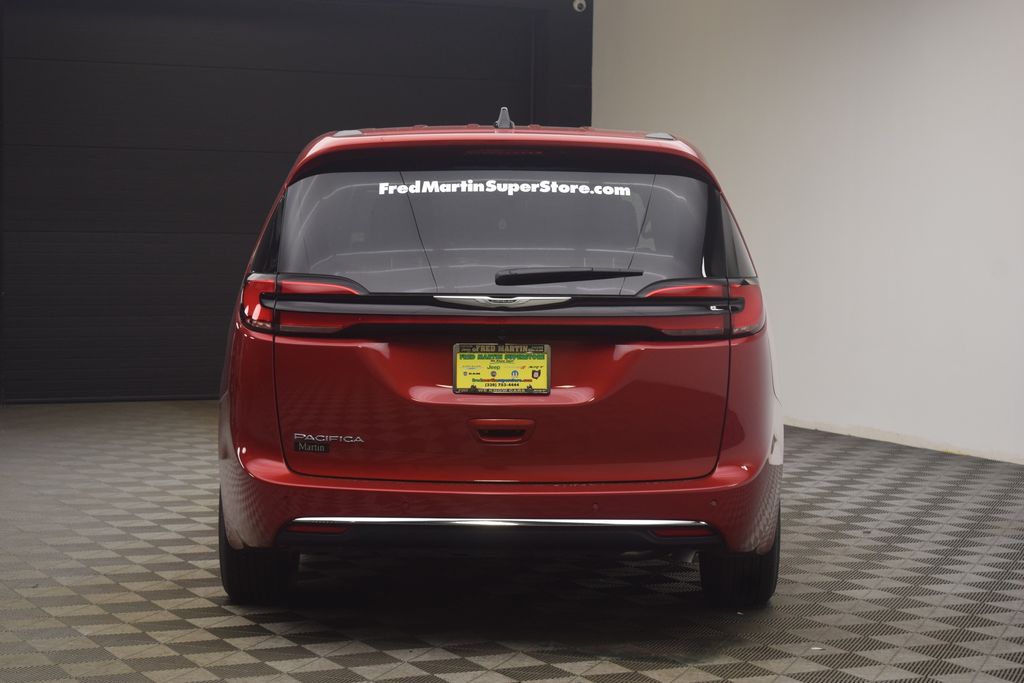 new 2026 Chrysler Pacifica car, priced at $45,425