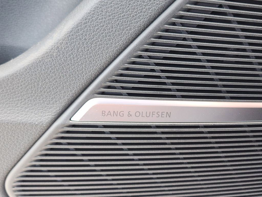 new 2025 Audi Q7 car, priced at $78,950
